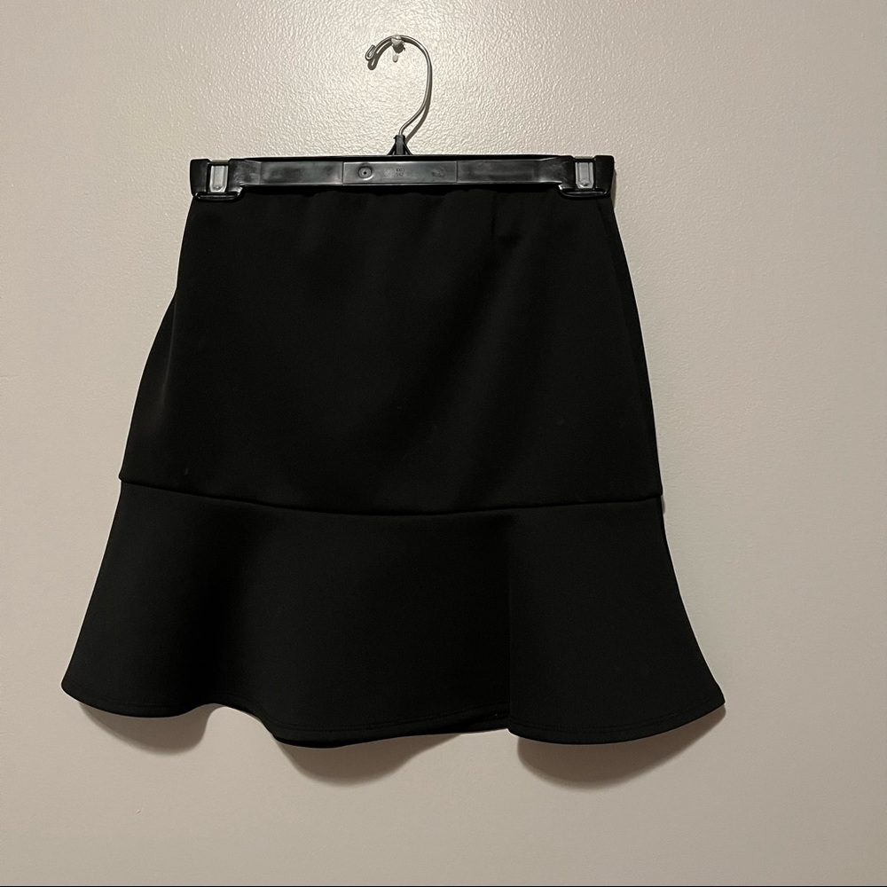 nwot mini skirt